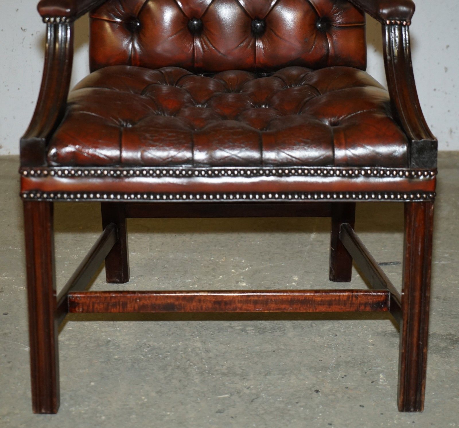 2100.0 Fine Fully Restored Vintage George II Style Chesterfield Tufted Leather Armchair photo
