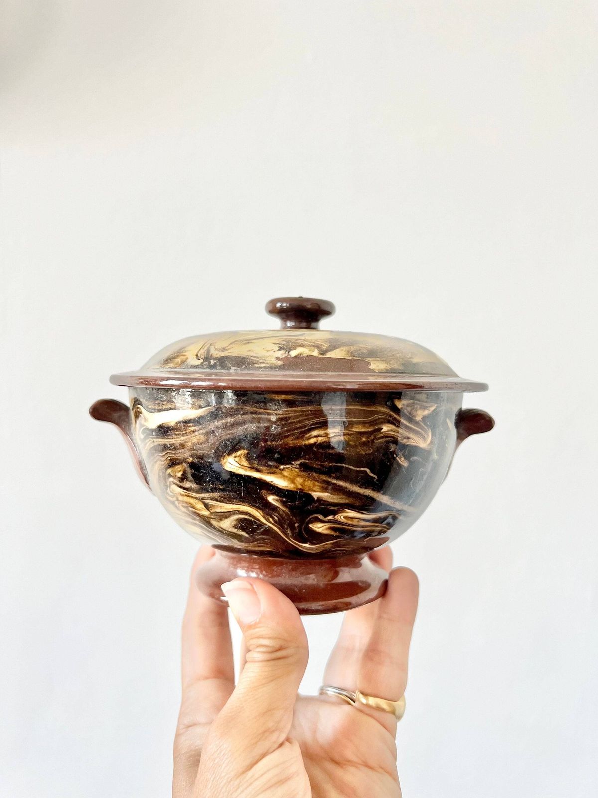 photo furniture Antique Sarreguemines Pottery Lidded Tureen Traditional Soup Bowl Hand Made 1800 South Of France Earthenware Brown Terre Melee Provence