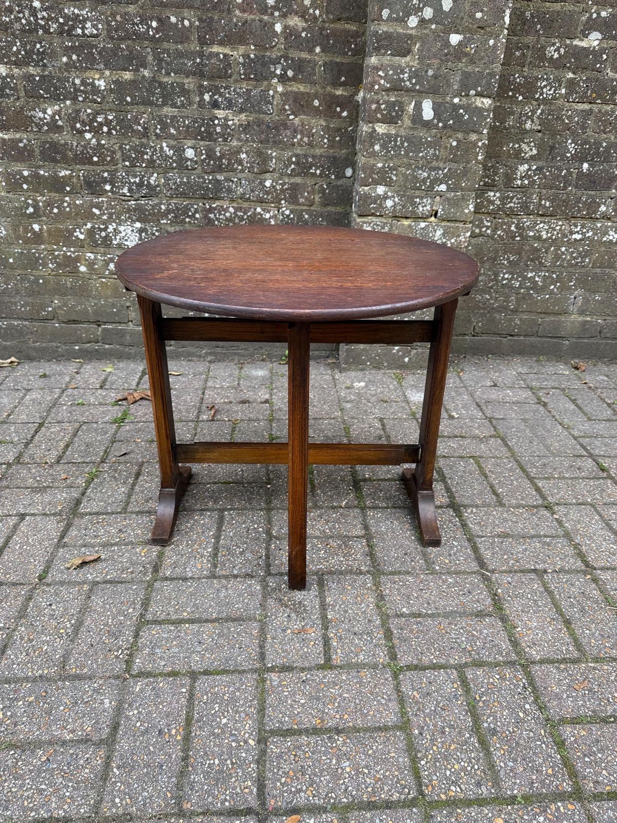 Antique Oak Gateleg Folding Table | English Arts & Crafts Style Solid Oak Round Side Table C.1920s–30s photo Furniture