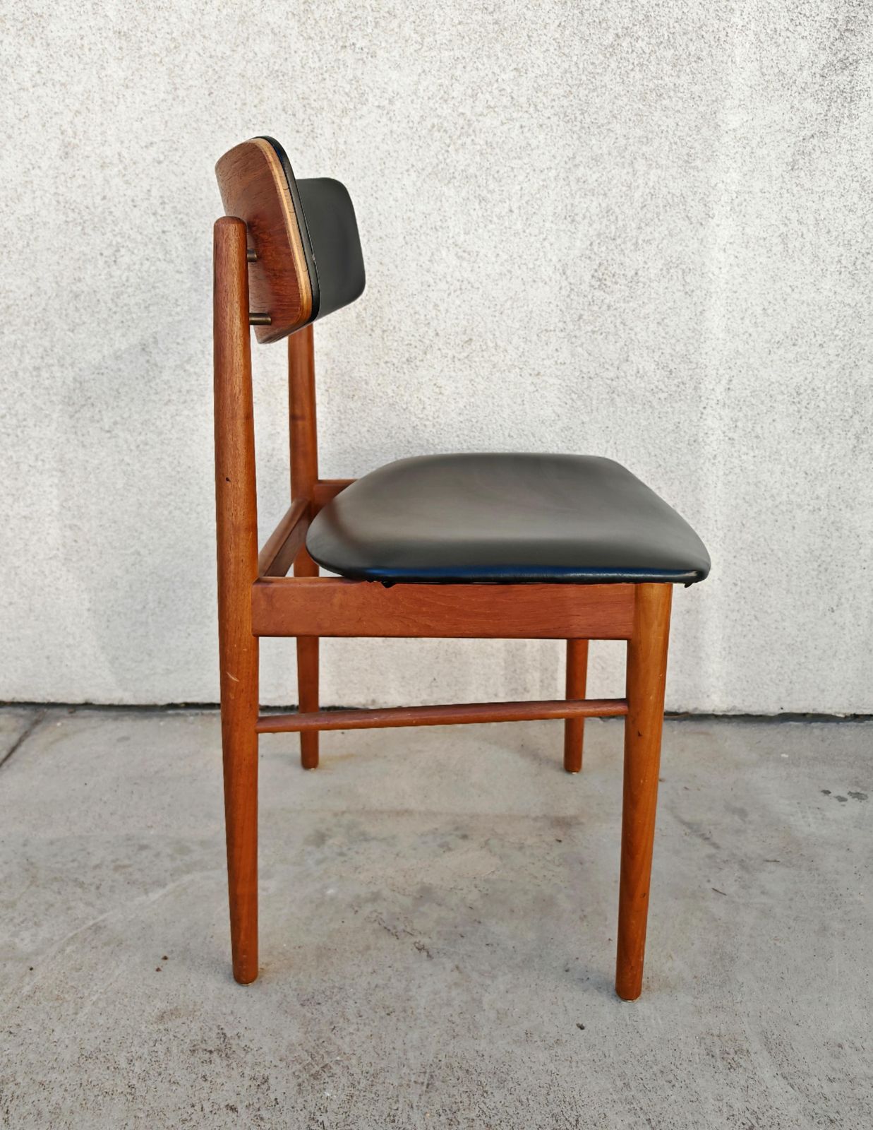 1500.0 Pair Of Mid Century Dining Chairs In Teak And Vinyl, Designed By Sven Chrobat photo