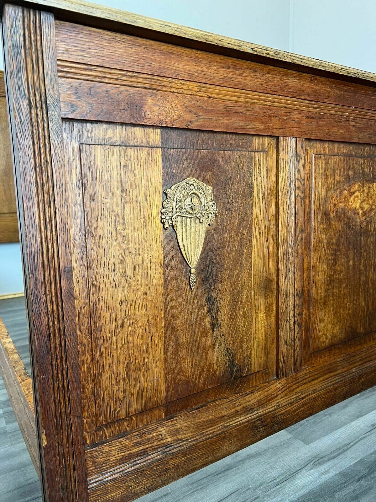 photo vinterior Amazing Rare Carved French Antique Double Bed