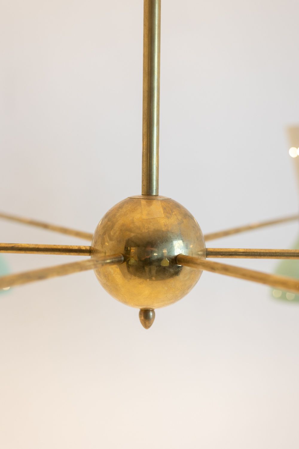 Radiant Diabolo Shaped Chandelier With 12 Lights. Contemporary. photo Lighting
