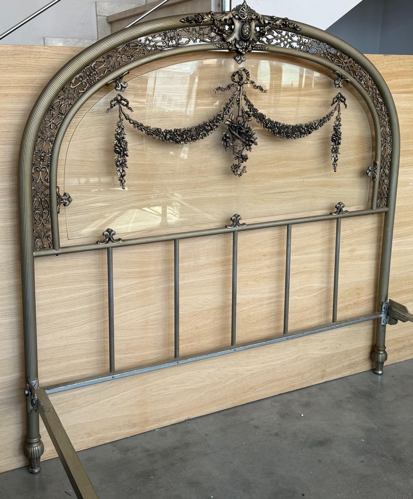 19th Century Double Bedroom French Belle époque Bronze Iron Brass And Glass photo buy