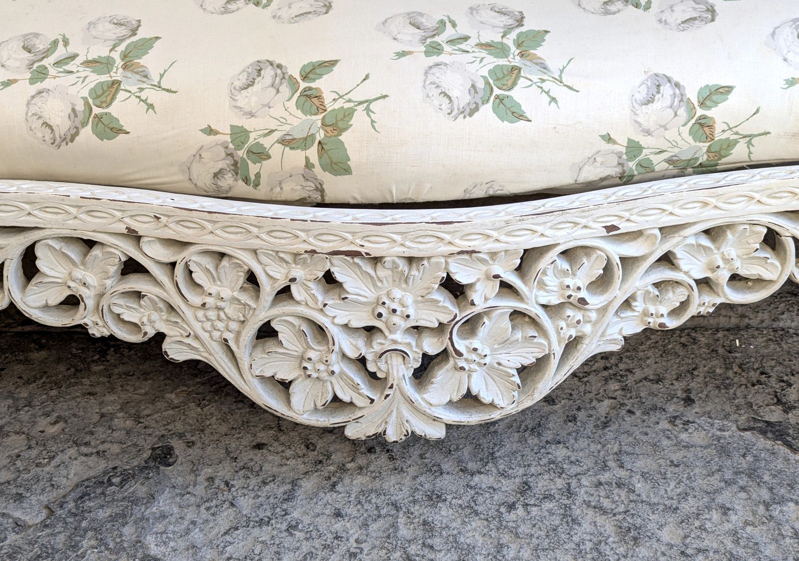 Victorian Carved Wood Chaise Longue Daybed   Anglo Indian   White photo furniture