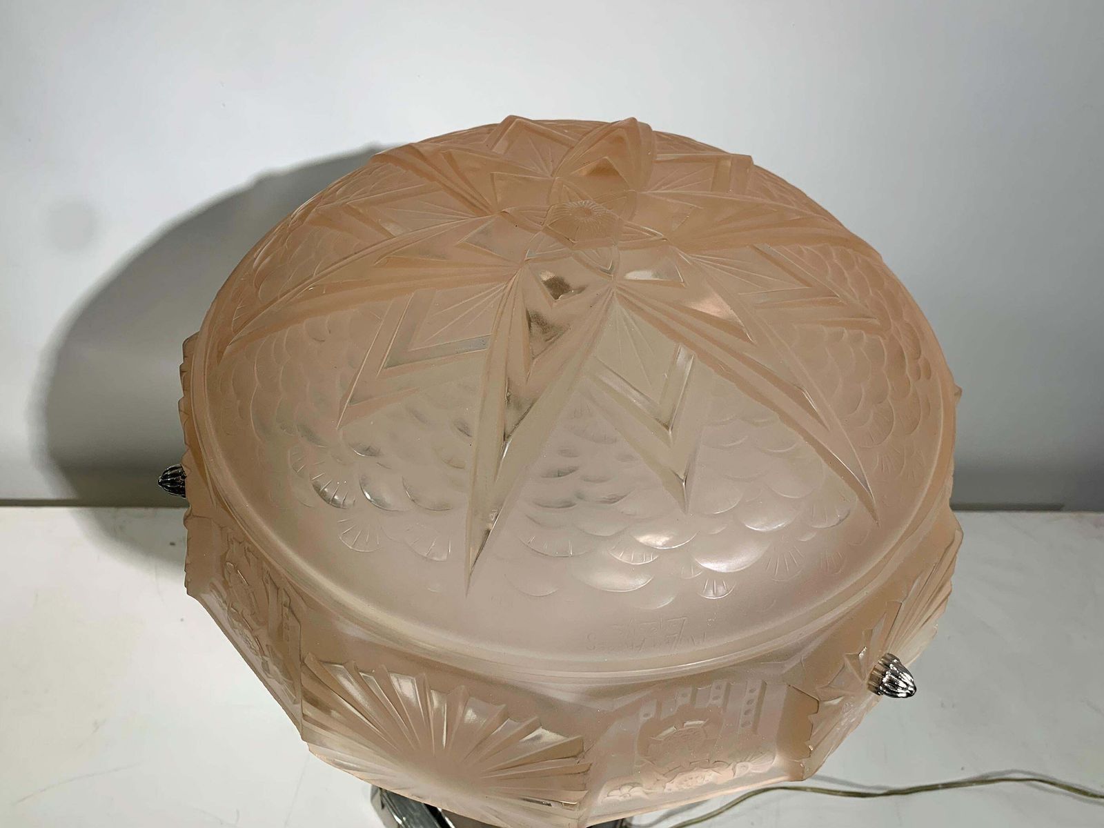Art Deco Table Lamp In Press Molded Glass Signed "Muller Frères Luneville" photo buy