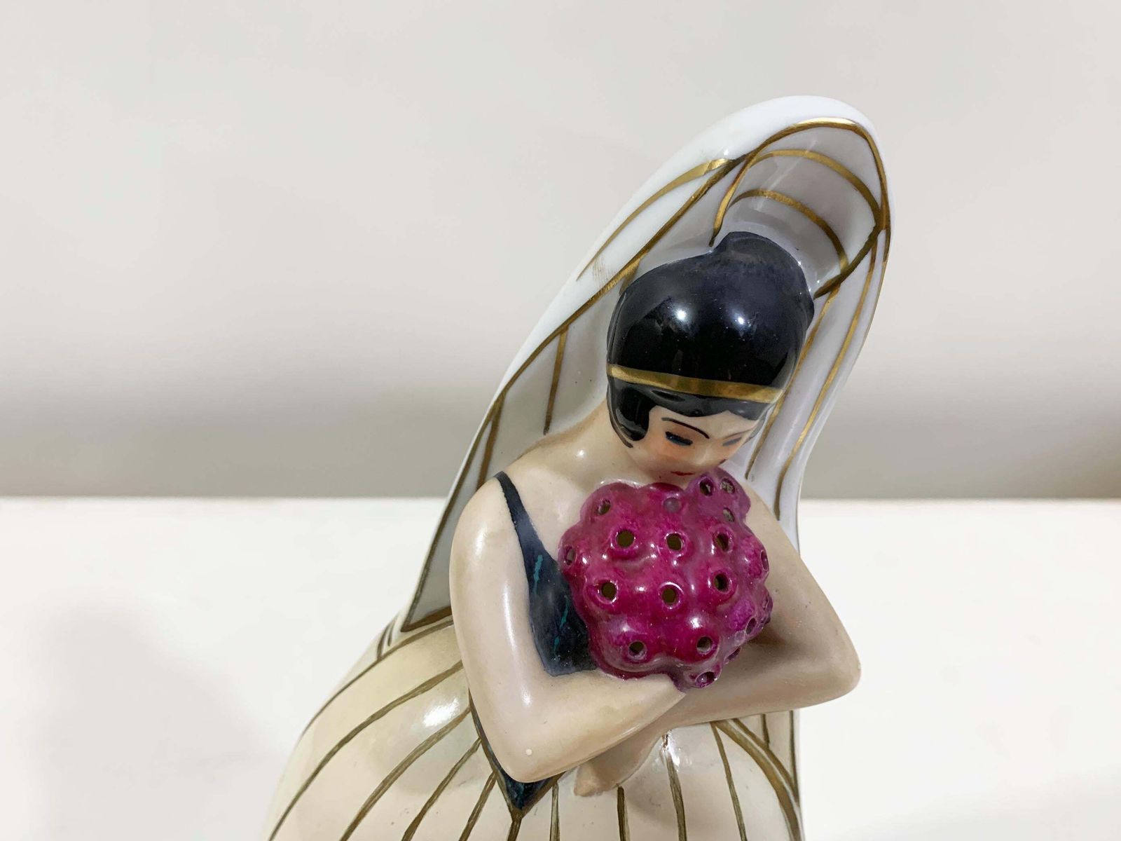 French Art Deco White Porcelain Figural Perfume Diffuser Stamped "Robj Paris" photo vintage