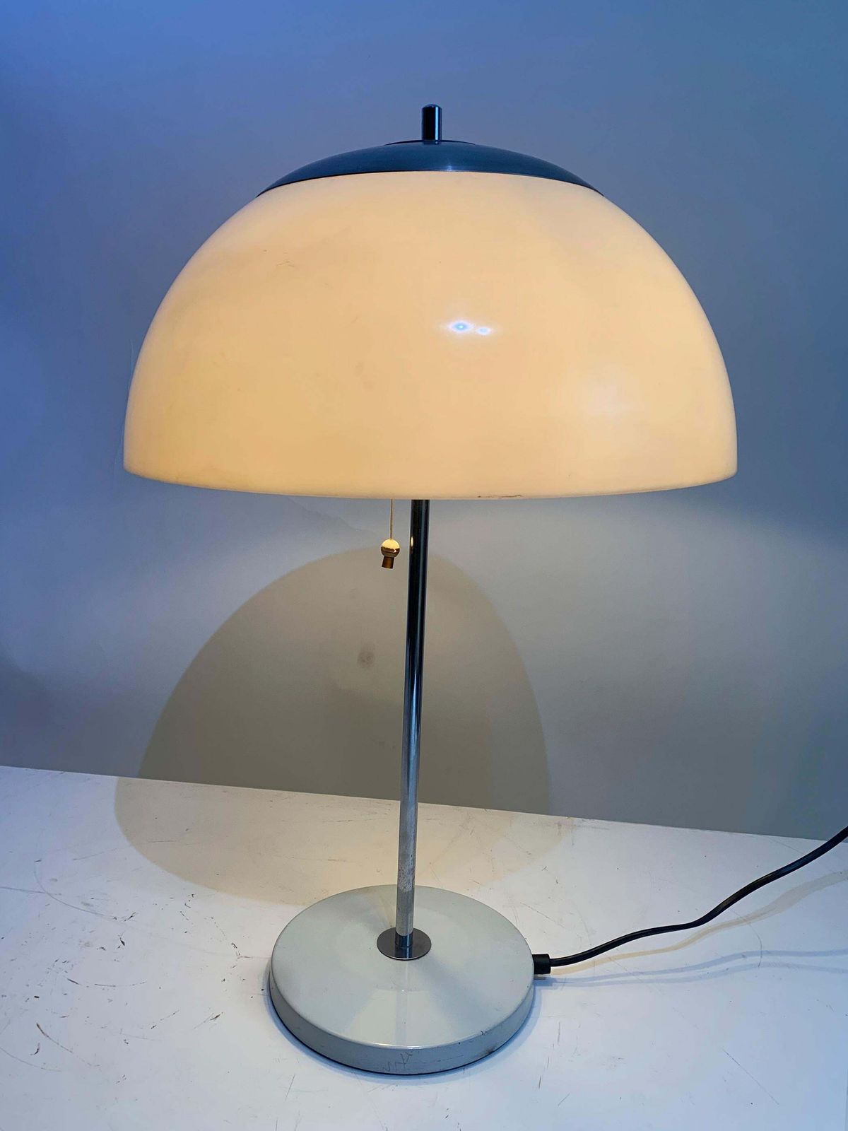 Vintage Unilux Mushroom Table Lamp, Metal Shaft And Cream White Plastic Shade photo buy