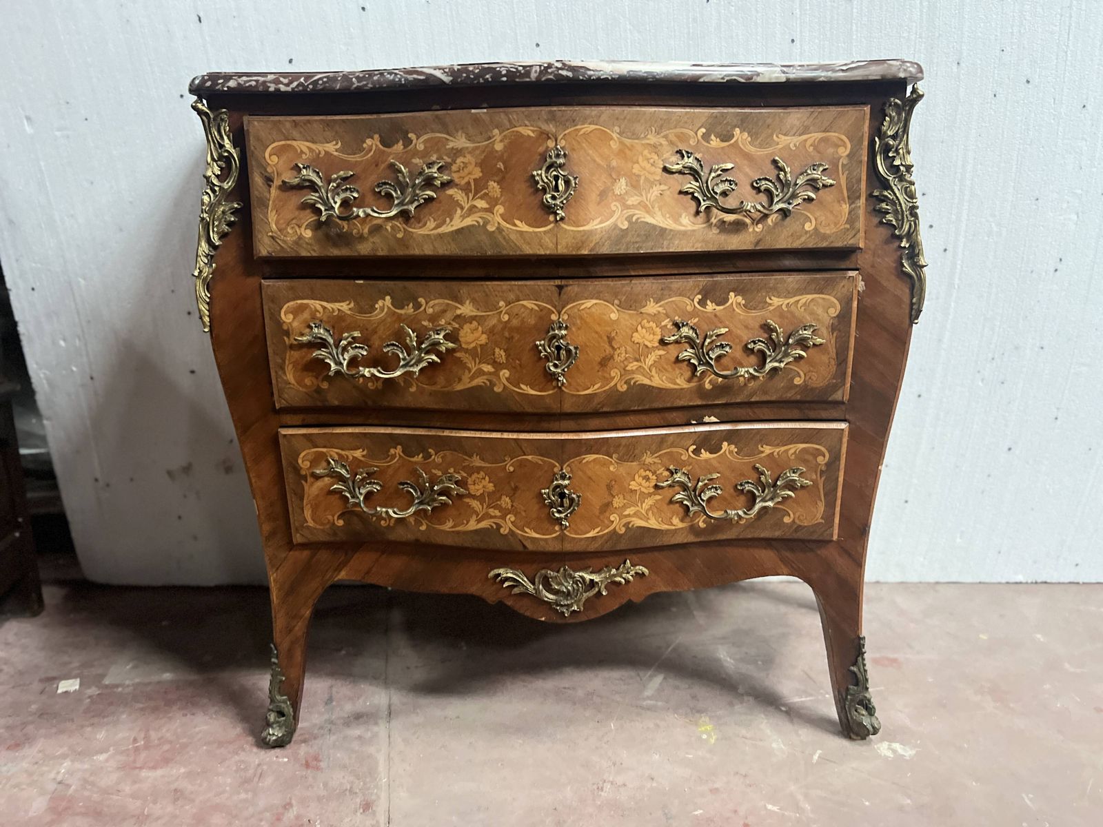 photo vinterior Louis XV Style Chest Of Drawers With Marquetry On All Sides, 20th Century
