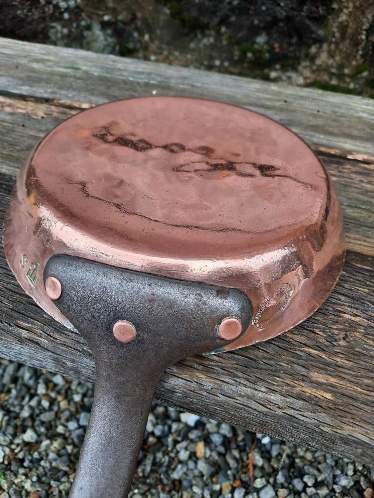 photo for sale Vintage Dehillerin Copper Saute Pan: Tin Lined French Skillet