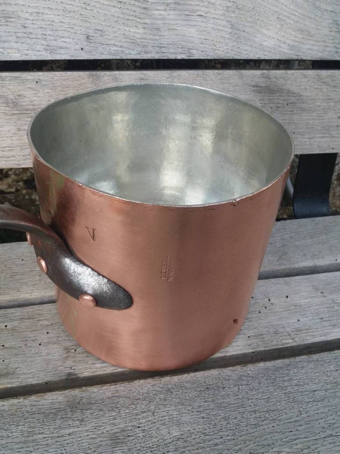 Dehillerin Copper Stockpot: Antique French Chateau Cookware, Retinned photo furniture