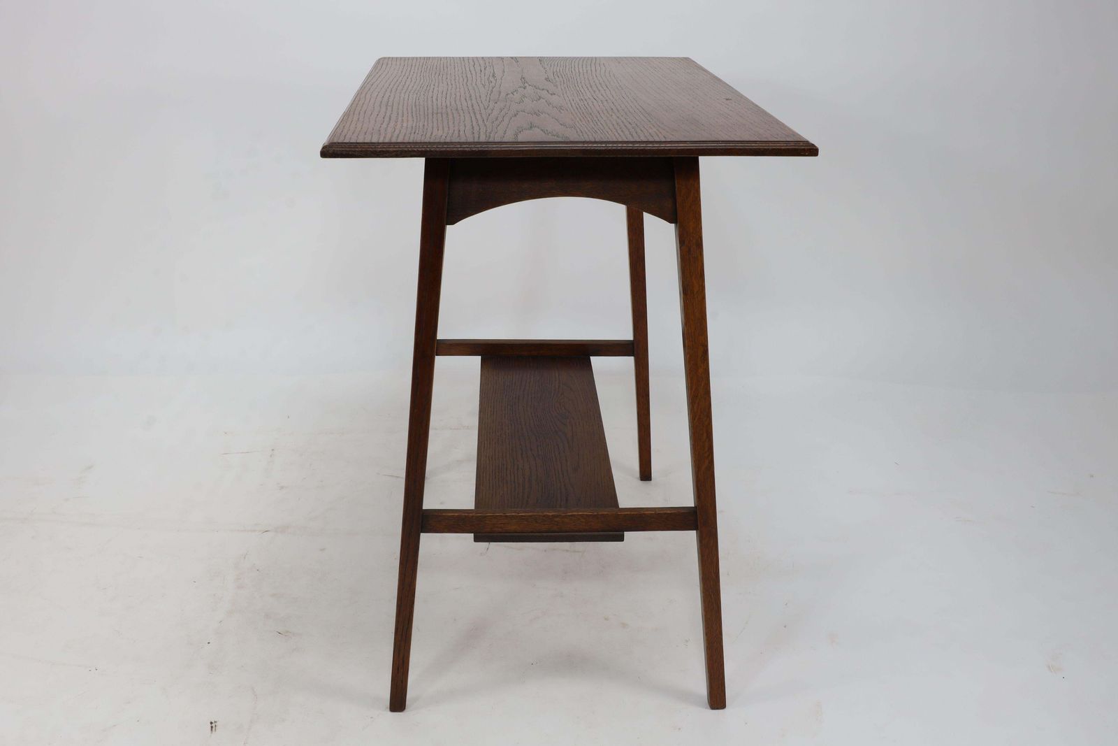 Waring & Gillow. A Pair Of Oak Arts And Crafts Glasgow Style Side Table photo vintage