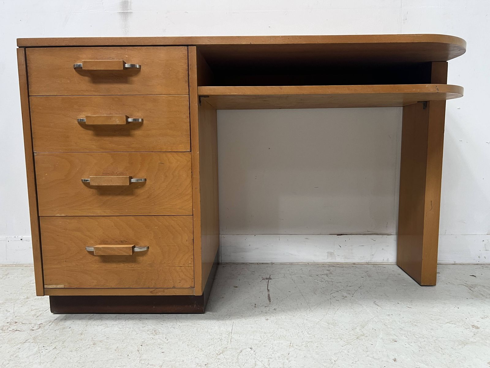 20th Century Maple Veneer Style Desk photo vinterior