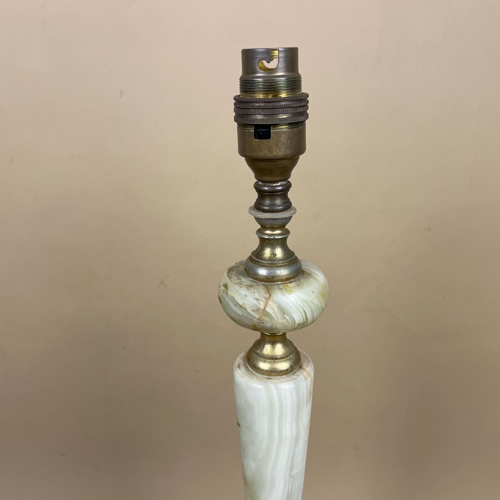 Antique Onyx Marble Lamp Light Brass Gold Metal Green Bedside Side Table Column Marbled Patterned Vintage Pattern Stone Ornate Round Base photo Lighting