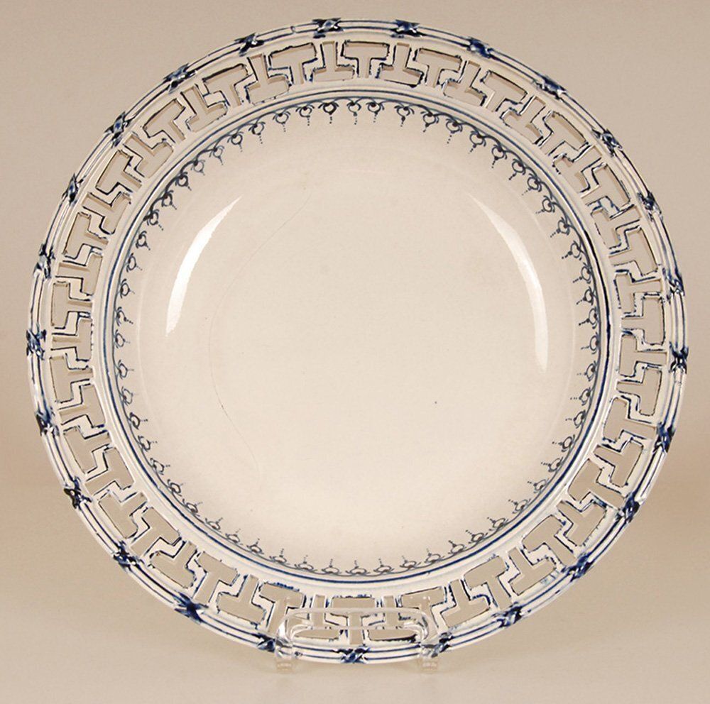 Home Decor Pierced Lattice Tableware Basket From Wedgwood, 18th Century, Set Of 3 photo