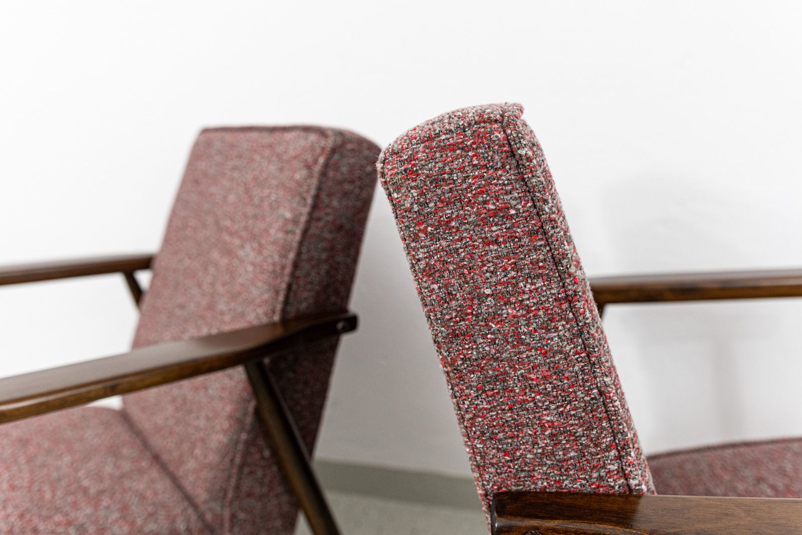 photo vinterior Vintage Armchairs By Radomsko, Poland, 1960s, Set Of 2