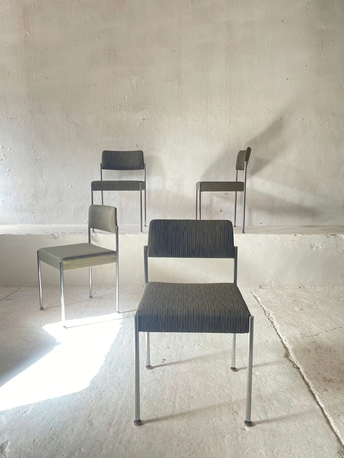 Set Of 4 Vintage Girsberger Martin Stoll Chairs 1970s Switzerland photo for sale
