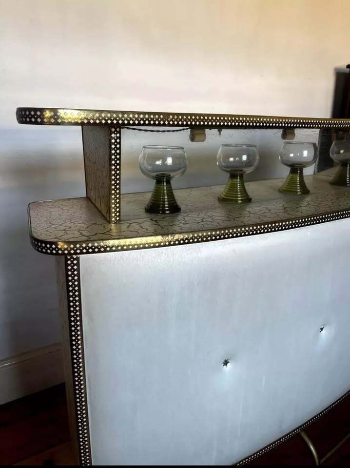 Vintage 1960's/1970's White/Gold Cocktail Bar photo for sale