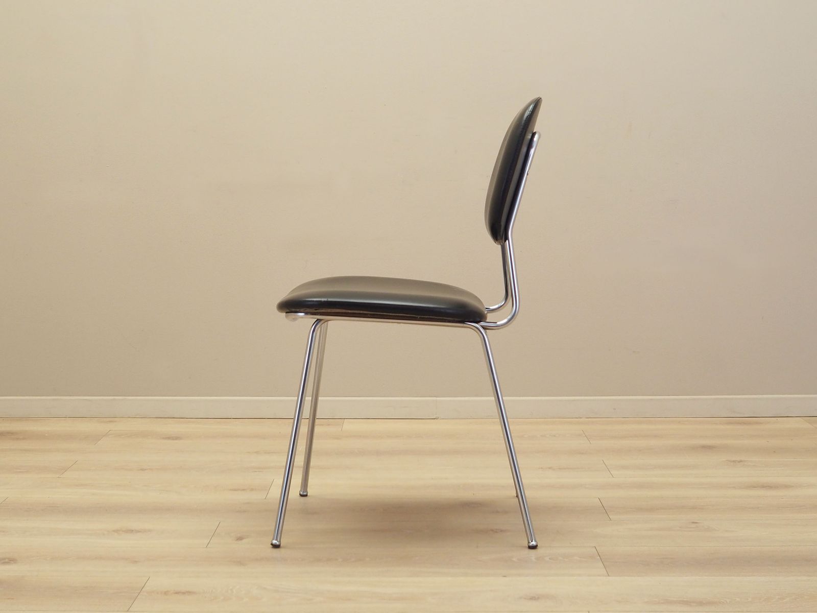 Chair, Italian Design, 1970s, Production: Italy photo Furniture