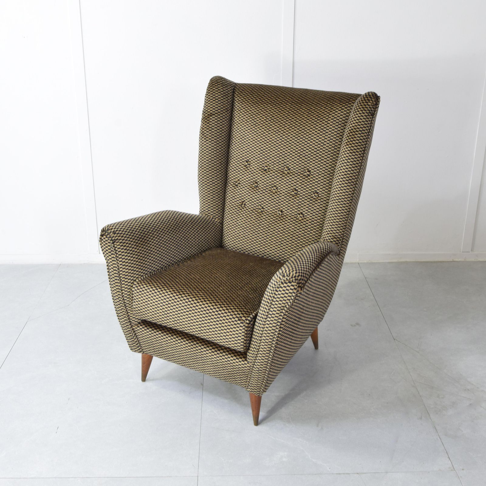Armchair Manufactured By Isa Attributed To Gio Ponti 1950s. photo for sale