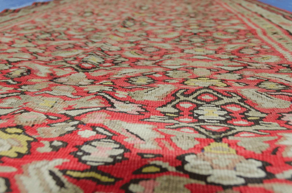 Antiek Senneh kilimkleed 202x117 cm photo Textiel