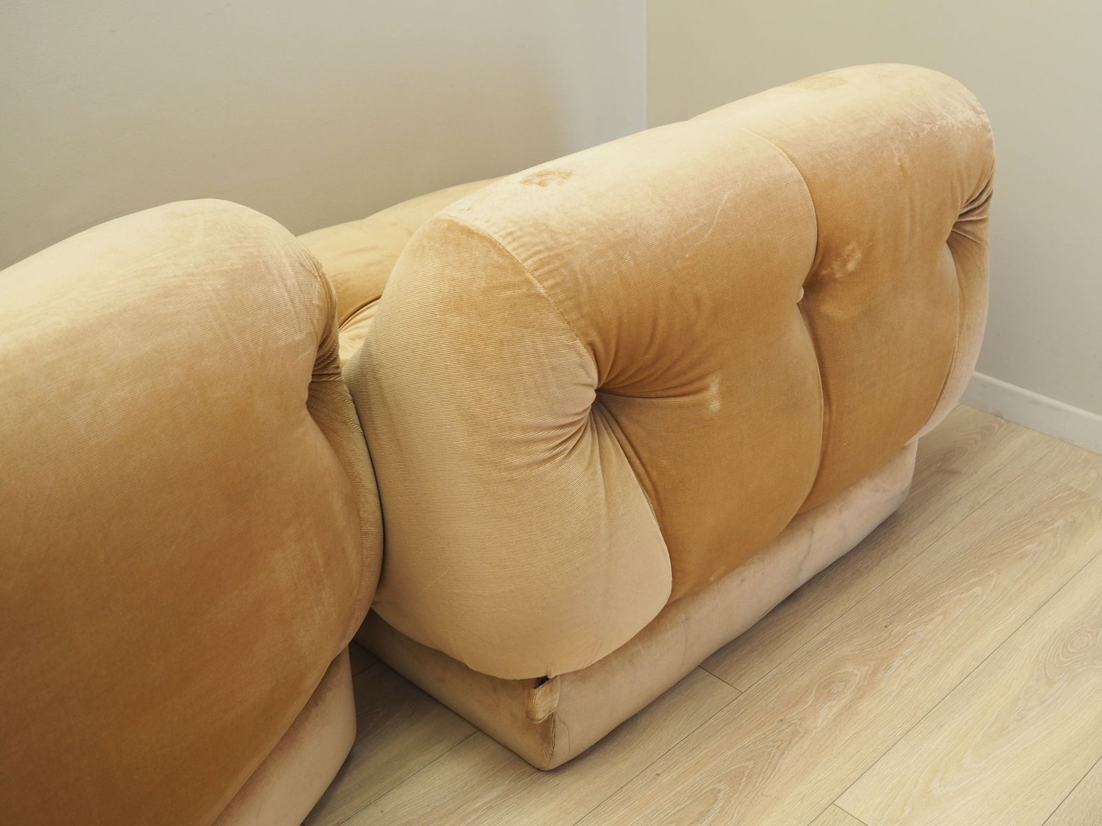 photo vintage Modular Sofa Italian Design 1970s Designer Rino Maturi Manufacturer Mimo Padova