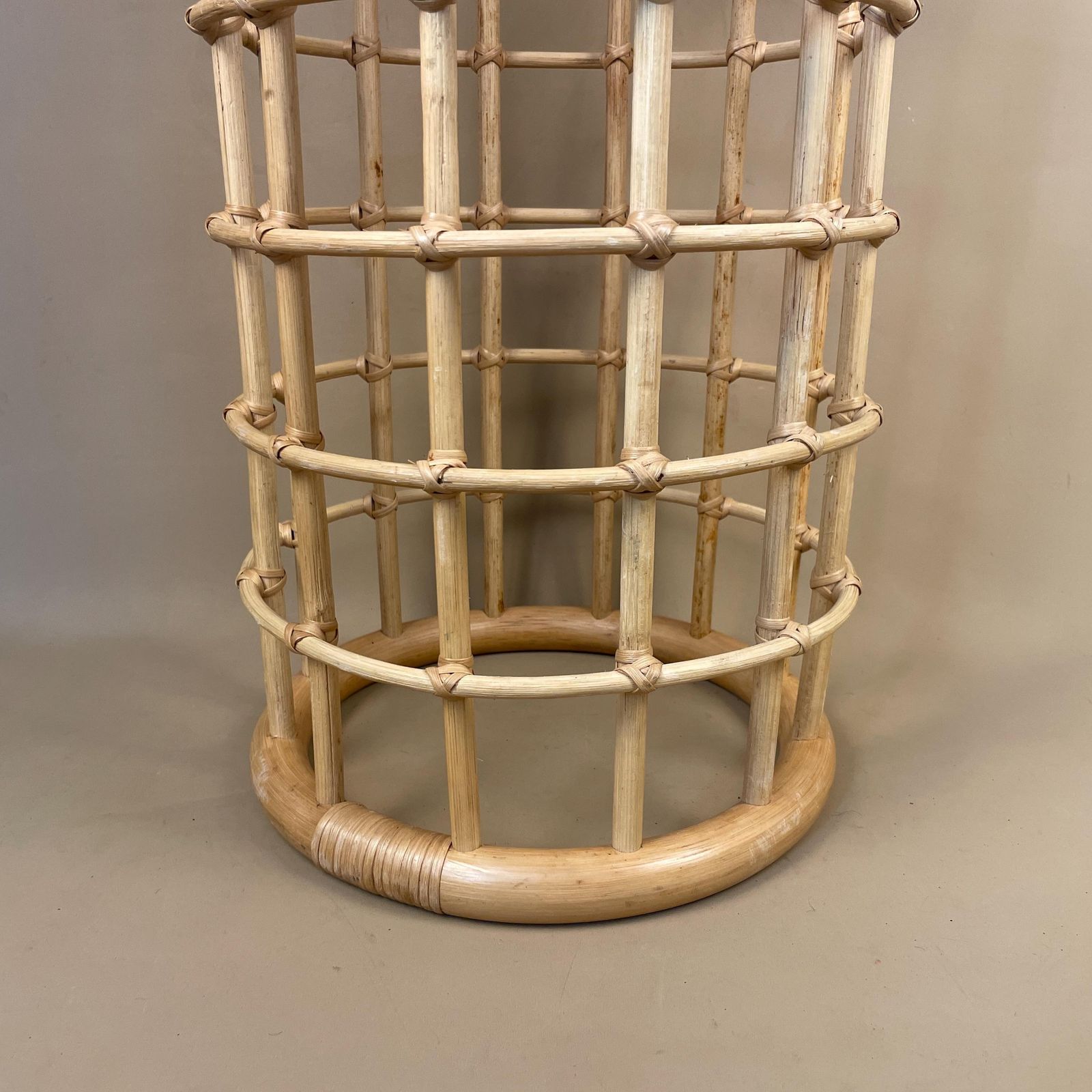 Vintage Round Bamboo Plant Stand Small Slim Thin Table Cylinder Circle Top Boho Umbrella Holder photo Home Decor