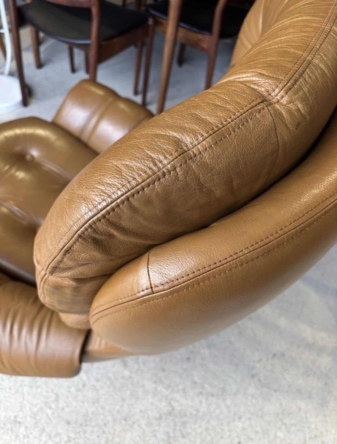 photo vintage Mid Century Scandinavian Swivel Lounge Chair By Swedfurn, "Slätte Gungan”