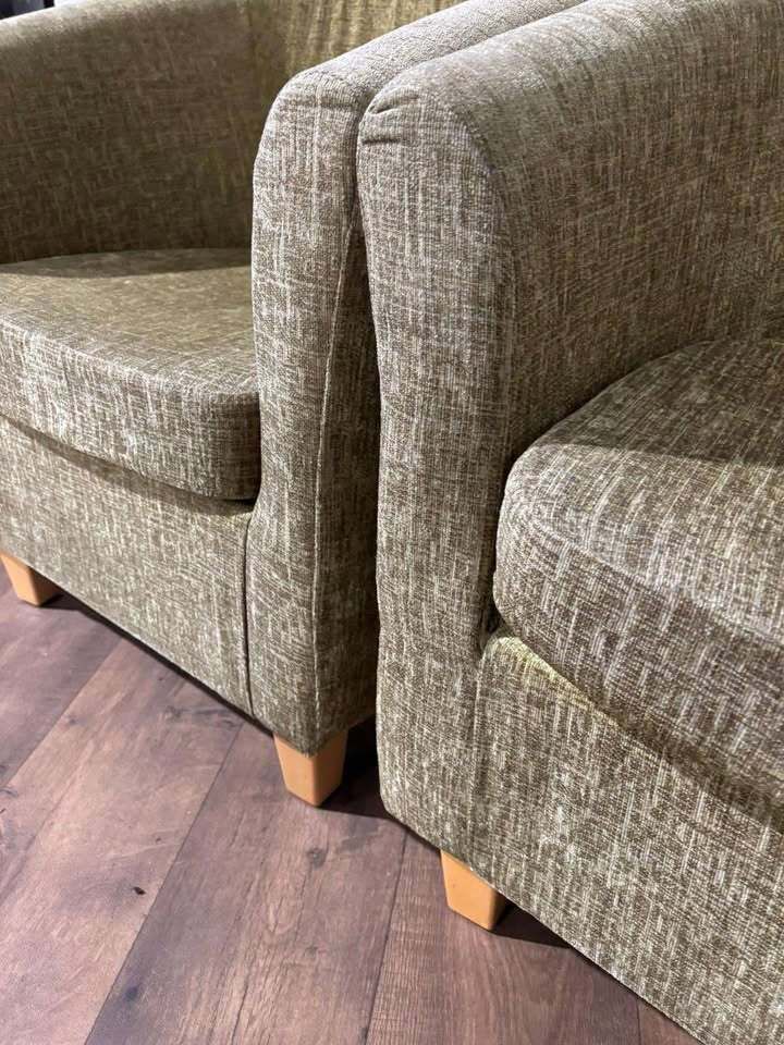 photo vinterior Pair Of Chenille Lime Green Tub Chairs