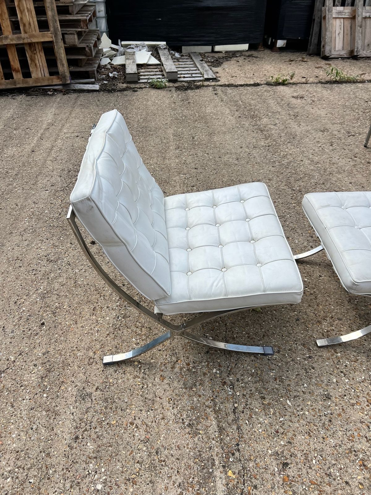 White Barcelona Chair With Matching Footstool – Chrome Frame – Used Condition photo Furniture