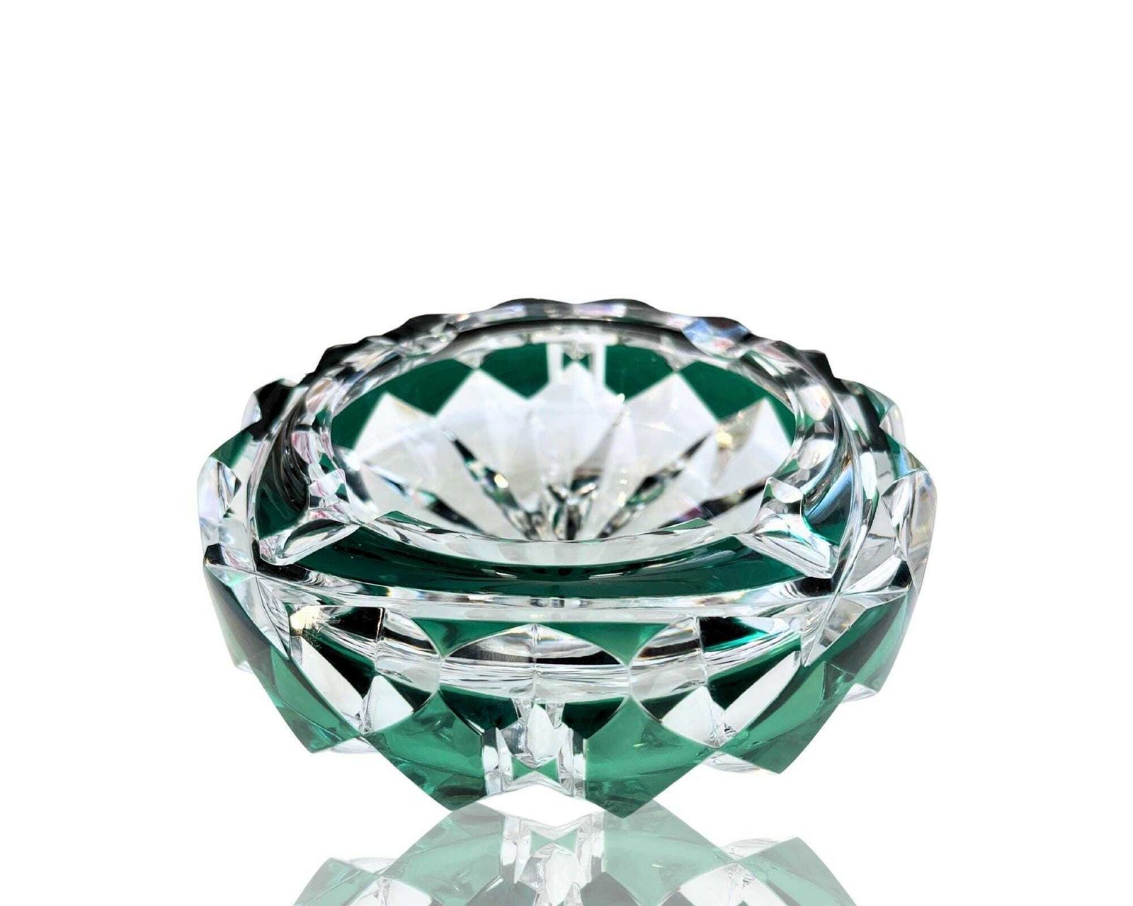 Val Saint Lambert Ashtray | 1 Stuk | Groen Geslepen Kristal | Gesigneerd