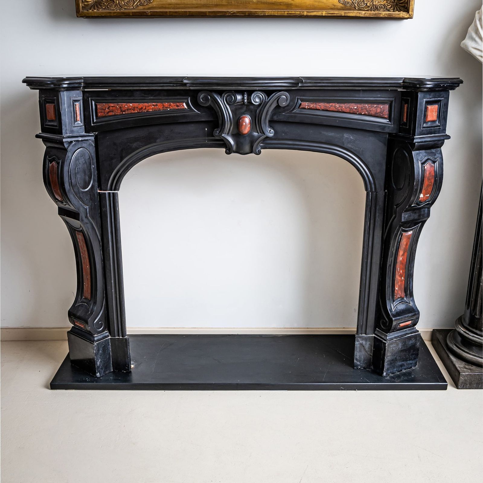 Schouwtableau In Zwarte Steen, Frankrijk, 19e Eeuw
