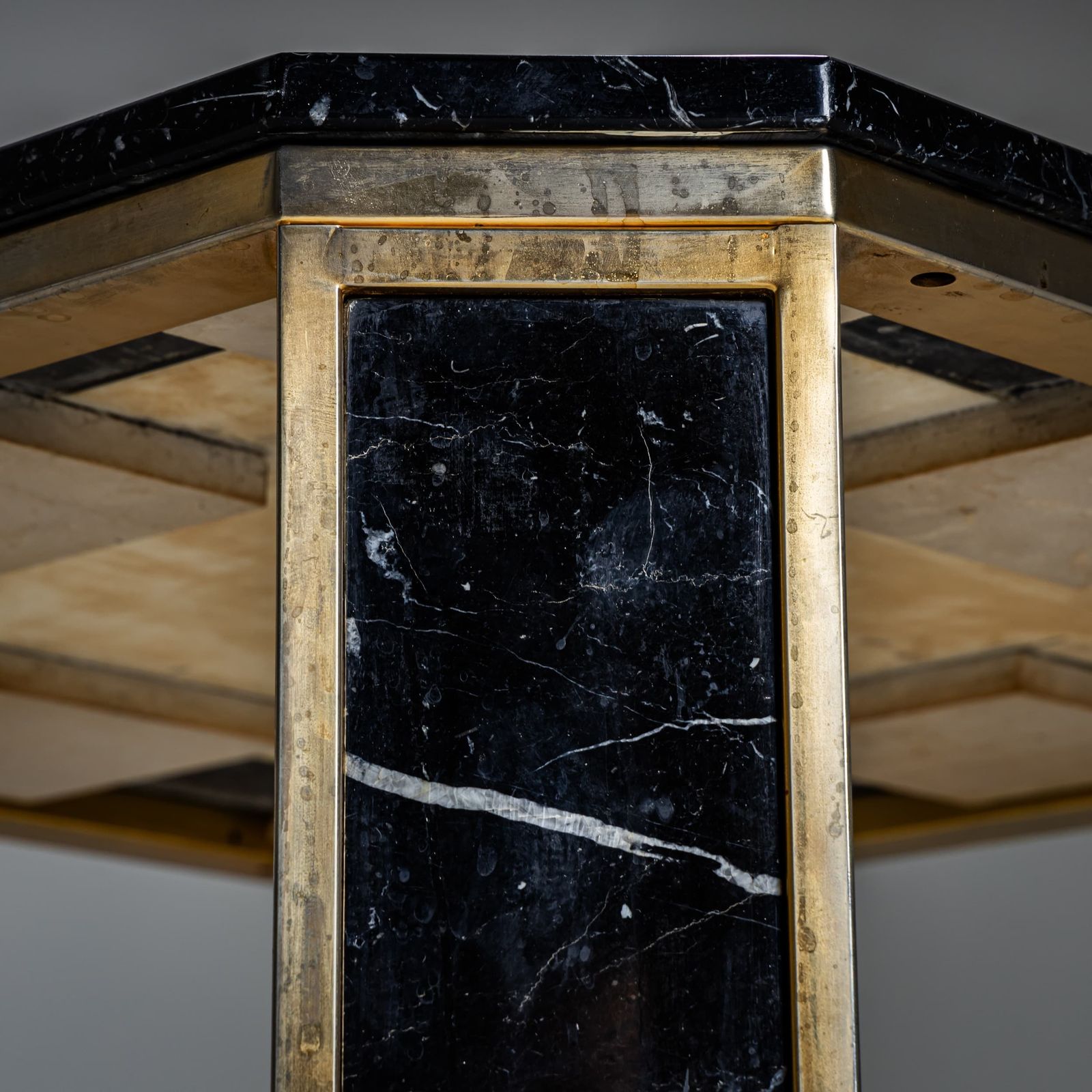 photo furniture Hollywood Regency Marble And Brass Coffee Table, Probably Italy, 1970s
