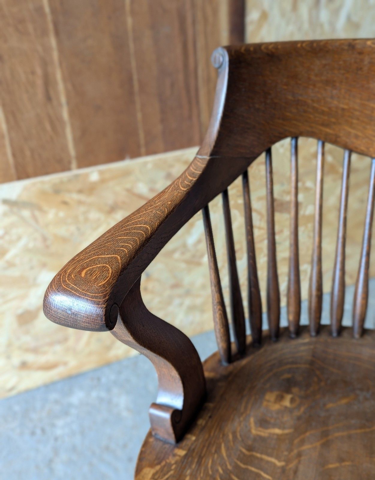 photo vintage Antique Office Chair (Delivery Available) Oak C1900