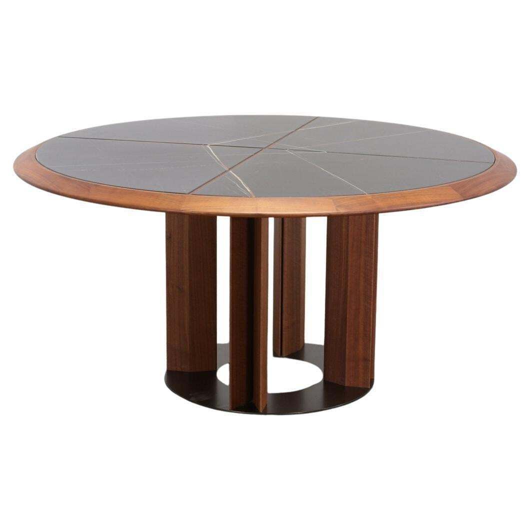 Porada Thayl Dining Table