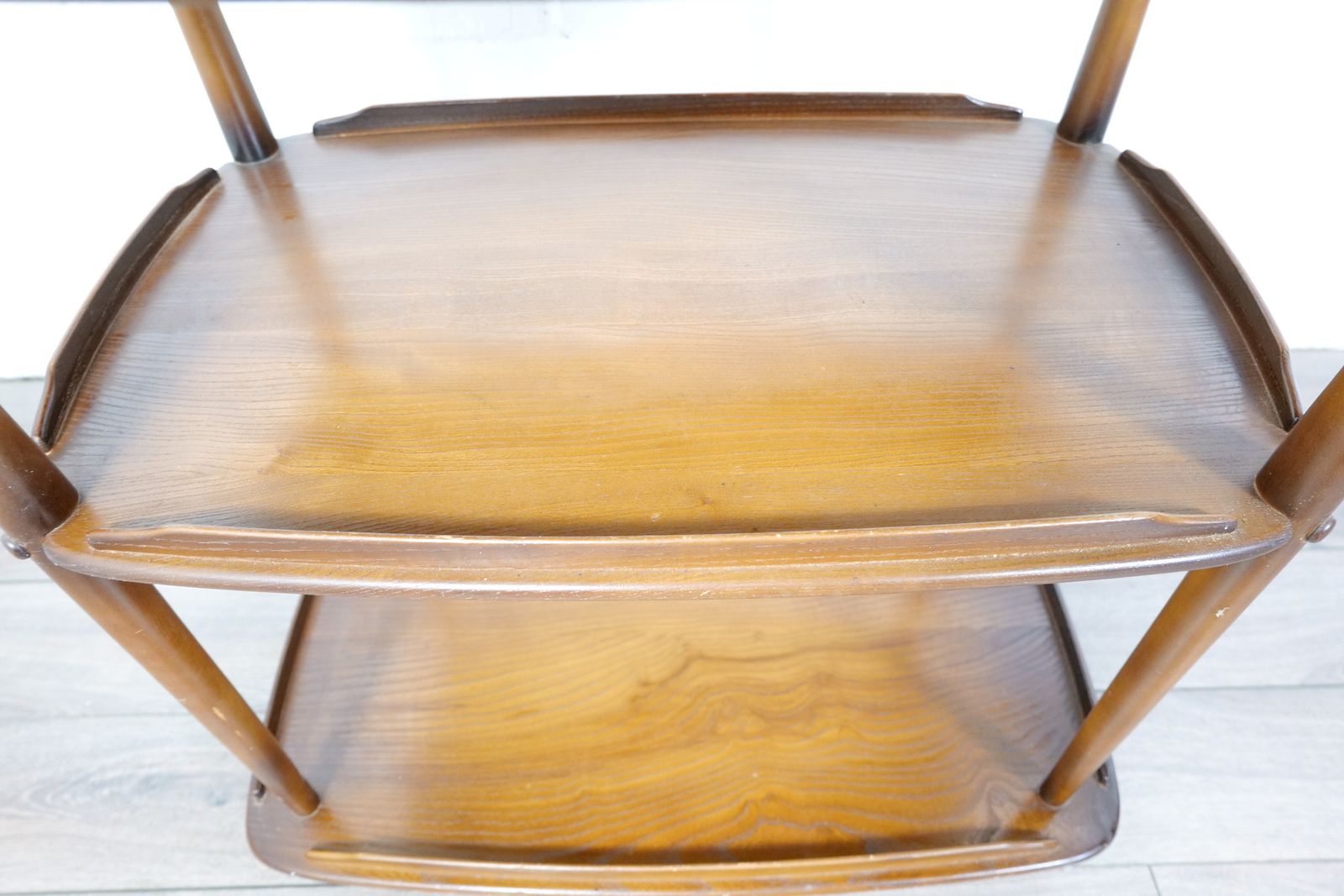 photo furniture Ercol Windsor Dark Elm Tea Drinks Trolley