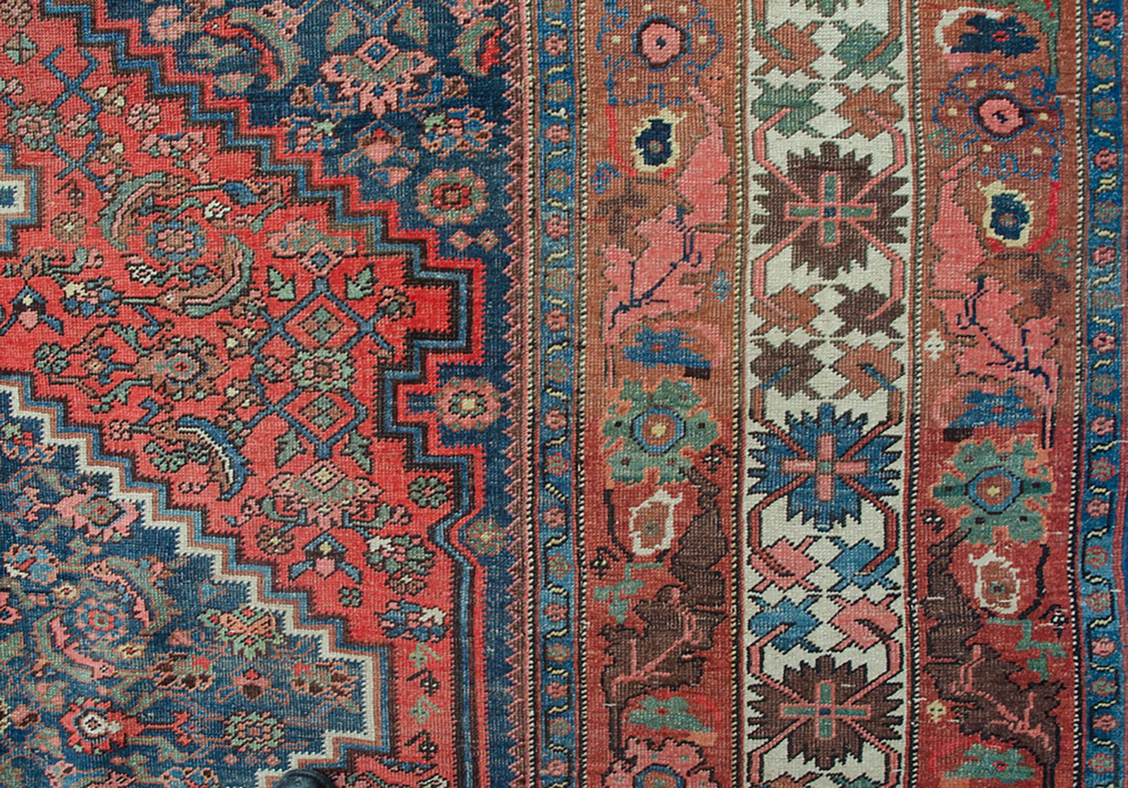 Antique Bijar Carpet 570x236cm photo vintage
