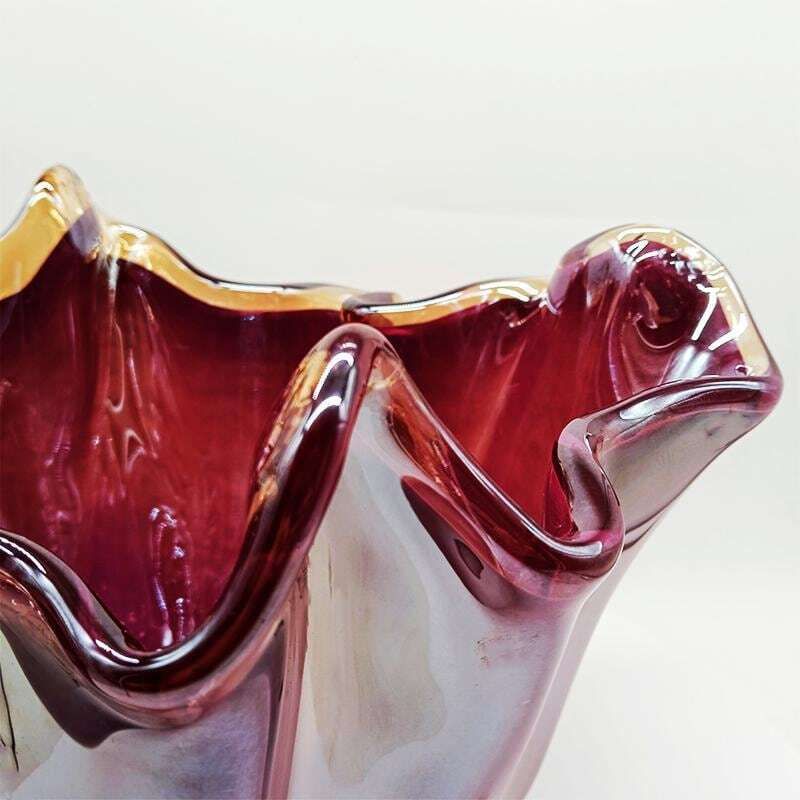 Big Glossy Purple Jacketed Handkerchief Vase In Hand Worked Murano Glass. Made In Italy. photo vinterior