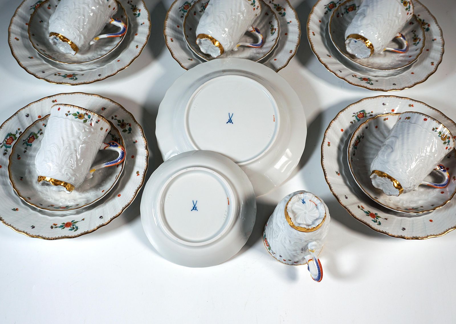 photo furniture Meissen Swan Service Coffee Set For 6 Persons, With Indian Flowers, 20th Century