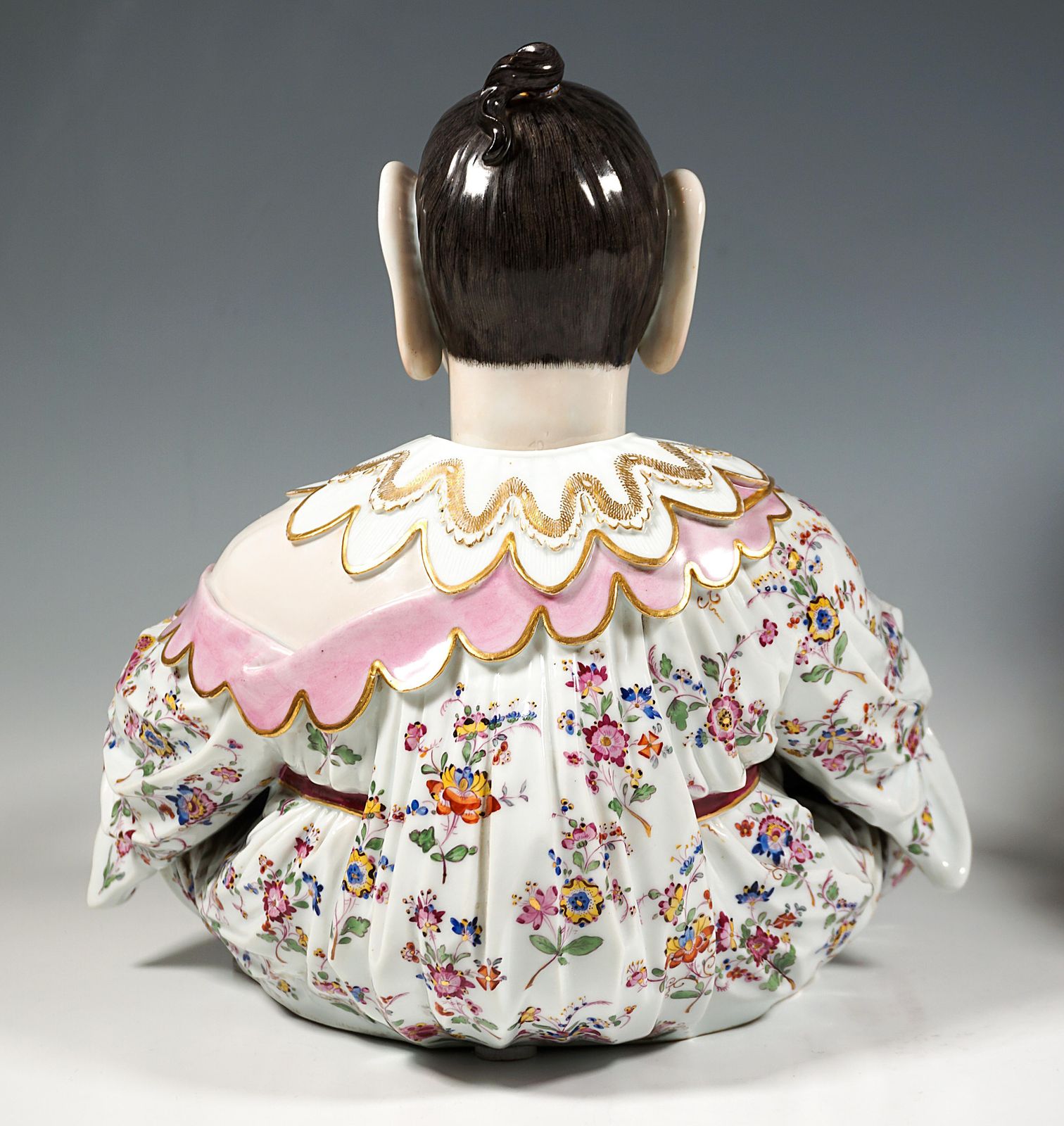 Two Large Seated Meissen Porcelain Wiggling Pagodas, By J.J. Kaendler, Ca 1840 photo vinterior