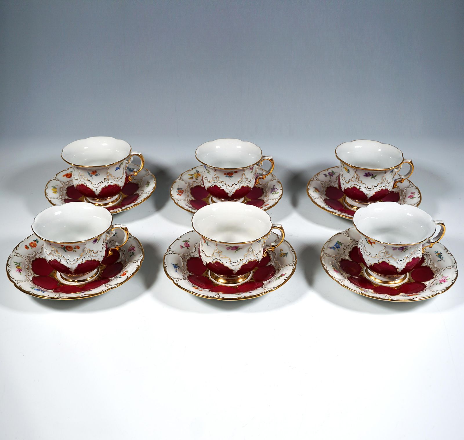 Meissen B Shape Coffee Set For 6 Persons With Purple, Flowers & Gold Decor, 20th photo 3908.0