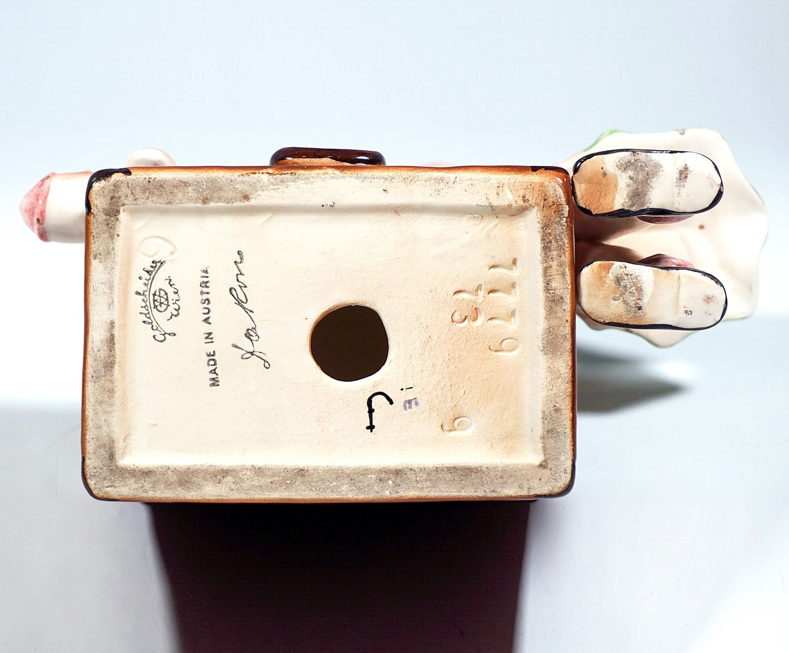 Goldscheider Vienna Figurine, Little Girl Closing A Suitcase, By Dakon, Ca. 1937 photo vinterior