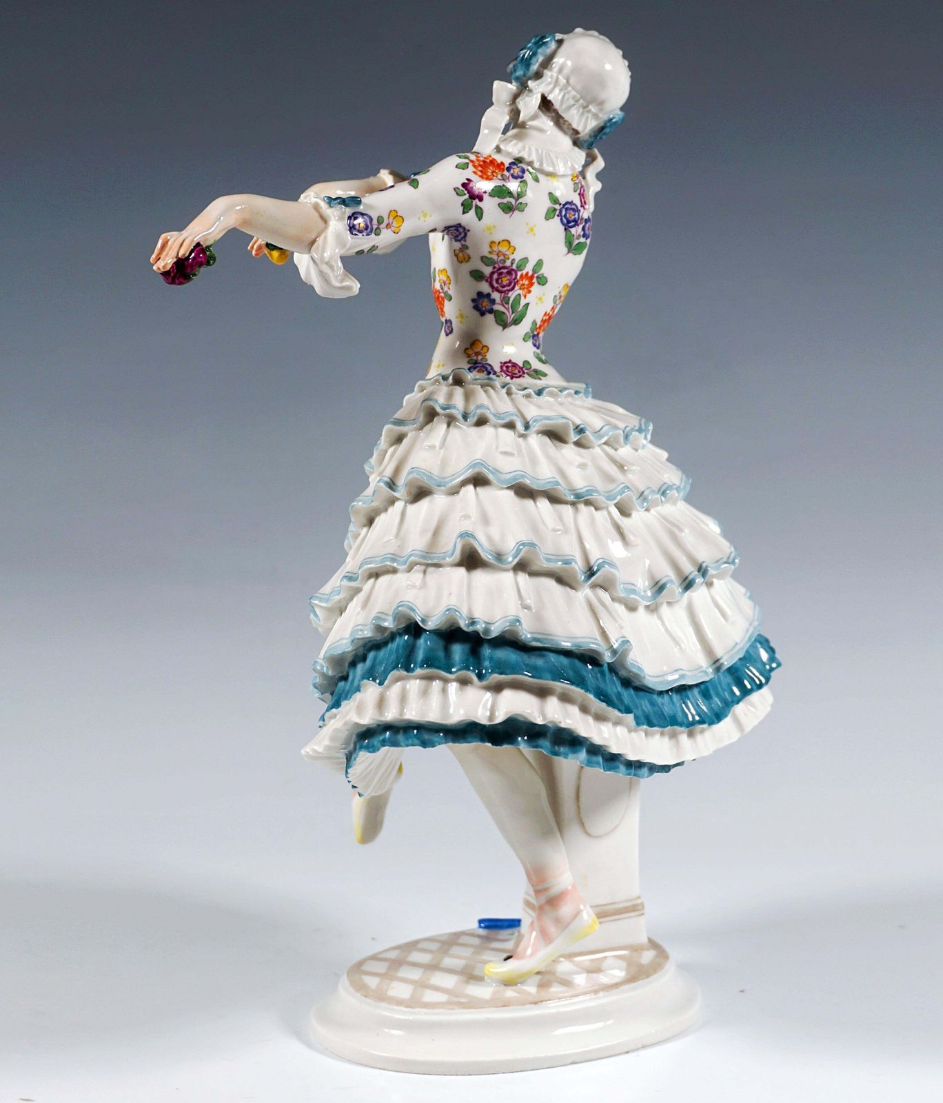 Meissen Figurine 'Chiarina', Russian Ballet 'Carnival', By Paul Scheurich, 20th photo Home Decor