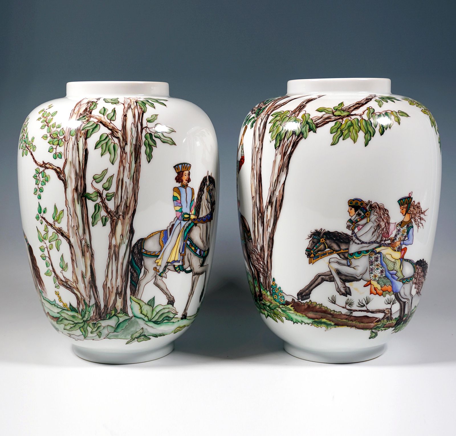 'Falcon Hunt' Pair Of Large Lampion Vases, By Augarten Vienna, Mid 20th photo furniture
