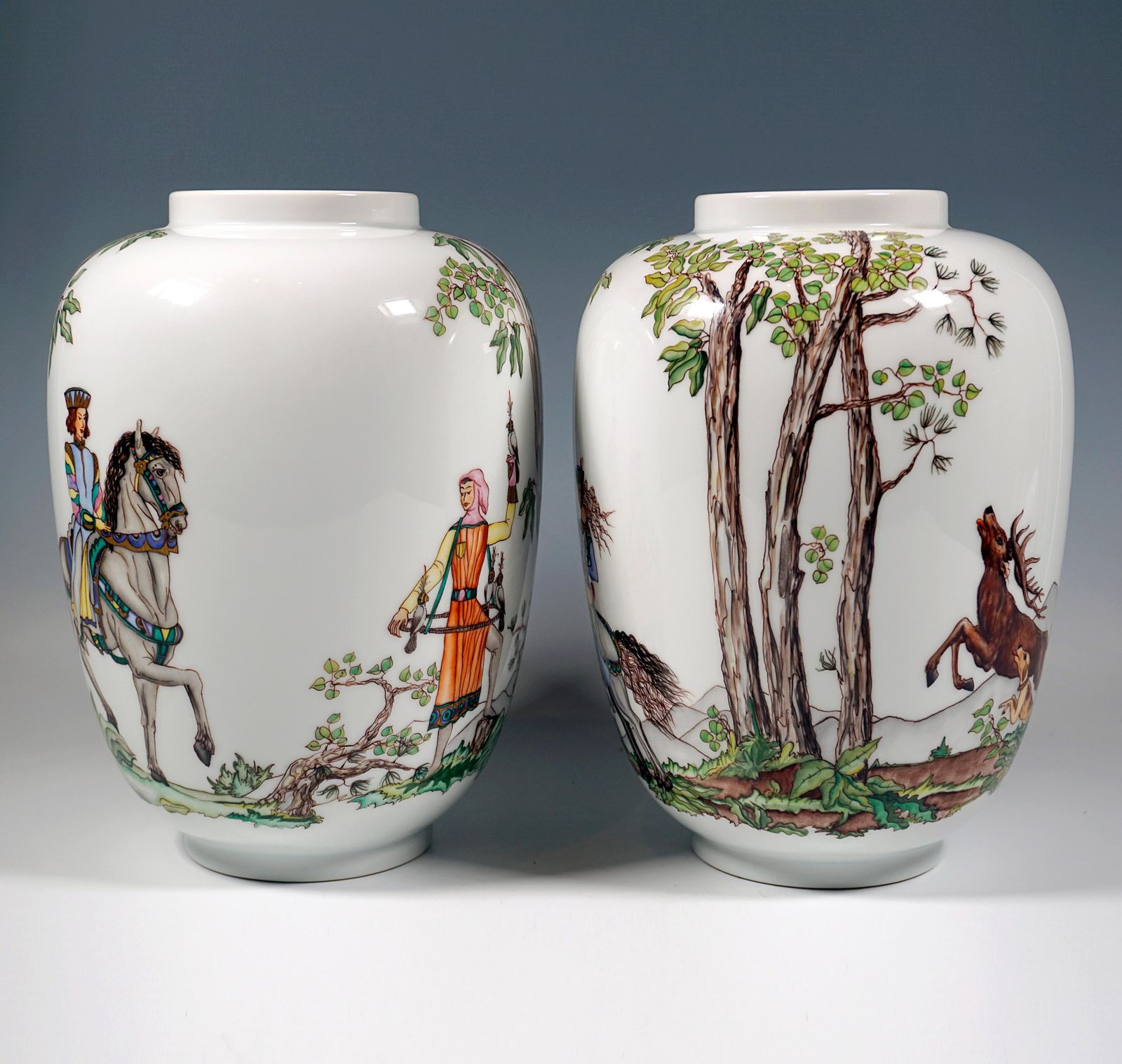 'Falcon Hunt' Pair Of Large Lampion Vases, By Augarten Vienna, Mid 20th photo for sale
