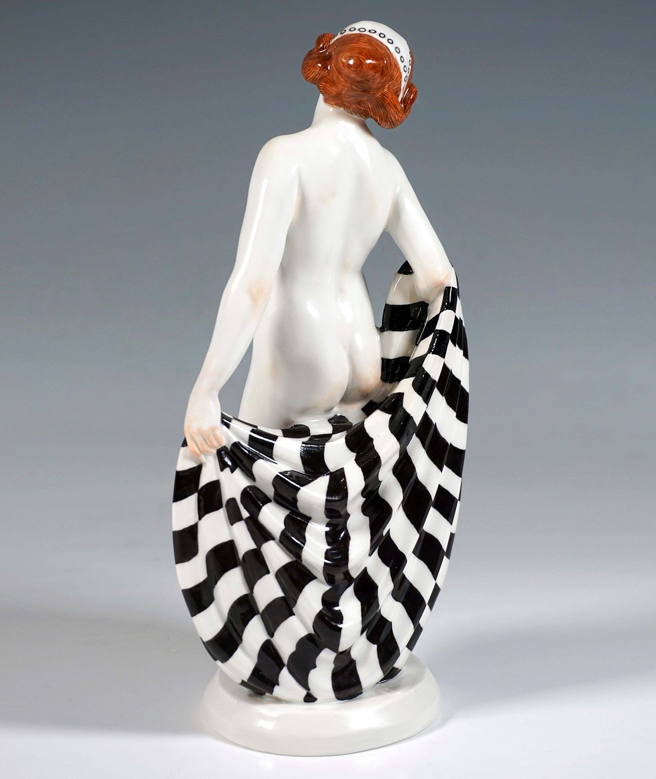 Meissen Germany Art Nouveau Figurine Girl With Shawl, By Theodor Eichler, C 1913 photo 3197.0