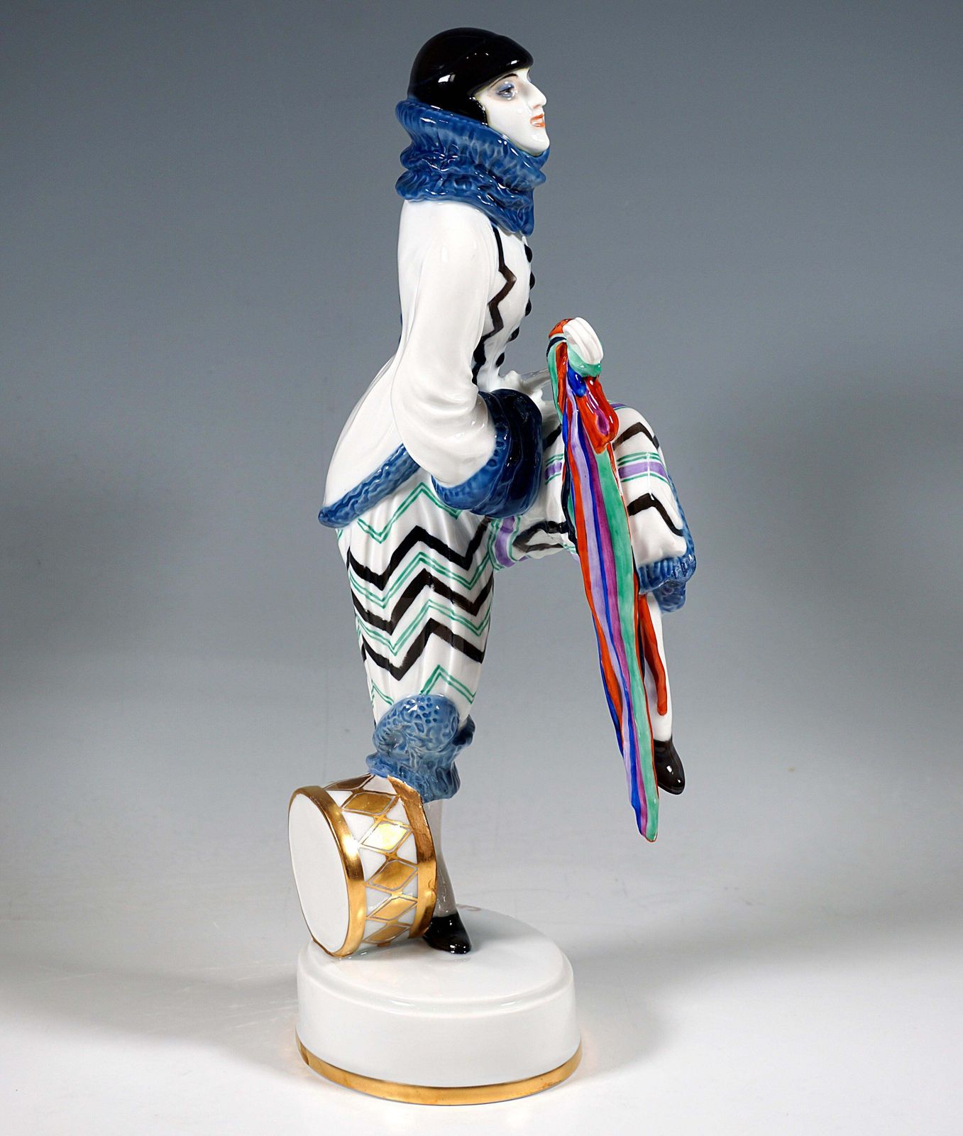 Art Déco Porcelain Figurine 'Merry March', C. Holzer Defanti, Rosenthal Germany photo furniture