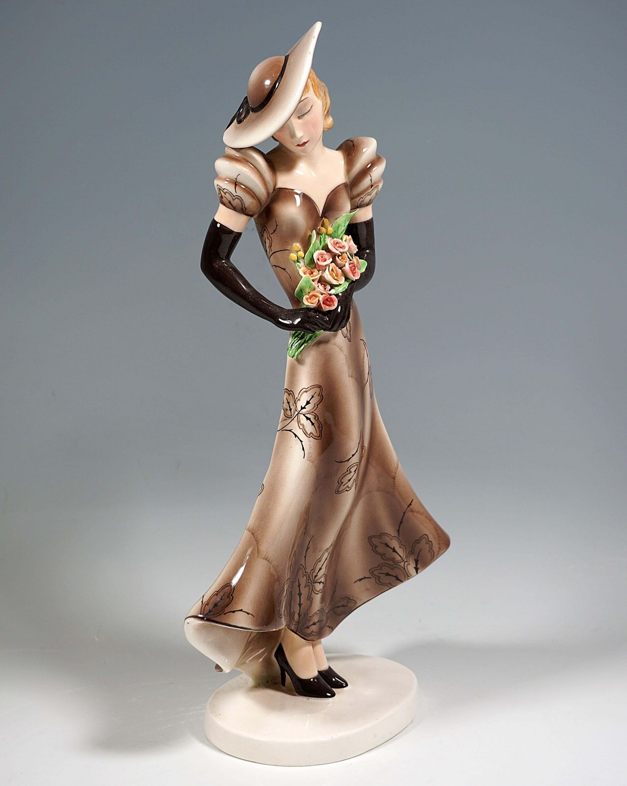 Goldscheider Figurine, Lady With Wide Hat And Roses, By Claire Weiss, Ca 1935 photo furniture