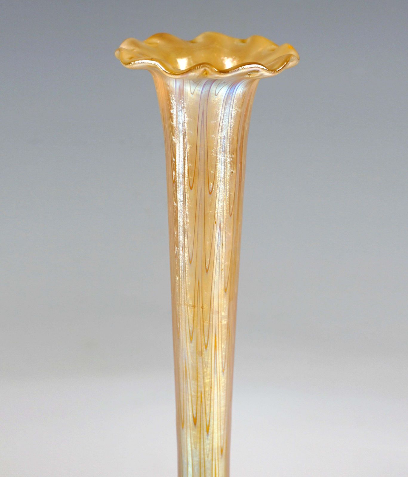 Loetz Art Nouveau Single Flower Vase, Phenomenon Gre Candia 6893, Circa 1898 photo furniture