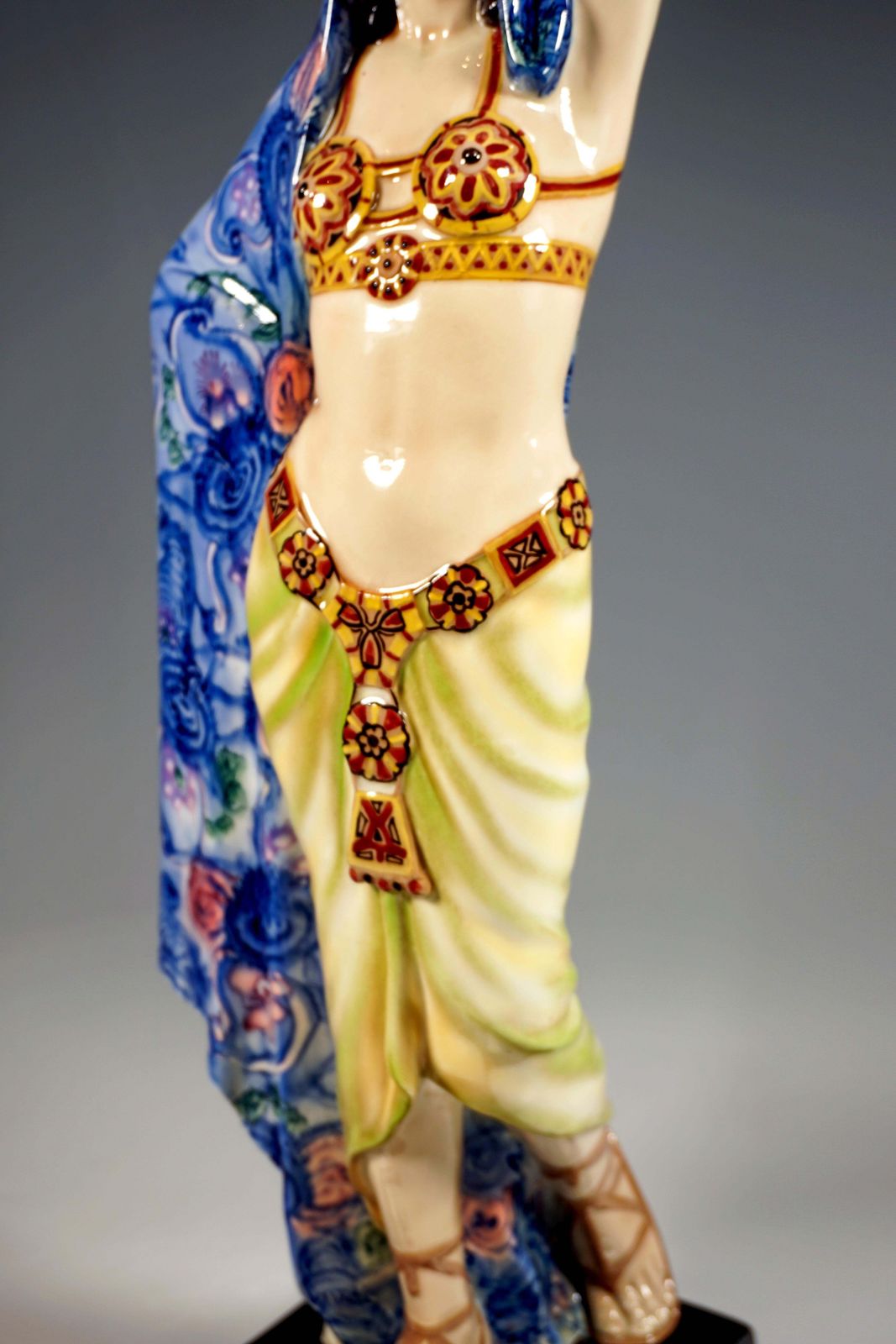 Large Goldscheider Vienna Art Déco Figurine, Water Carrier, Lorenzl, Ca. 1925 photo vintage