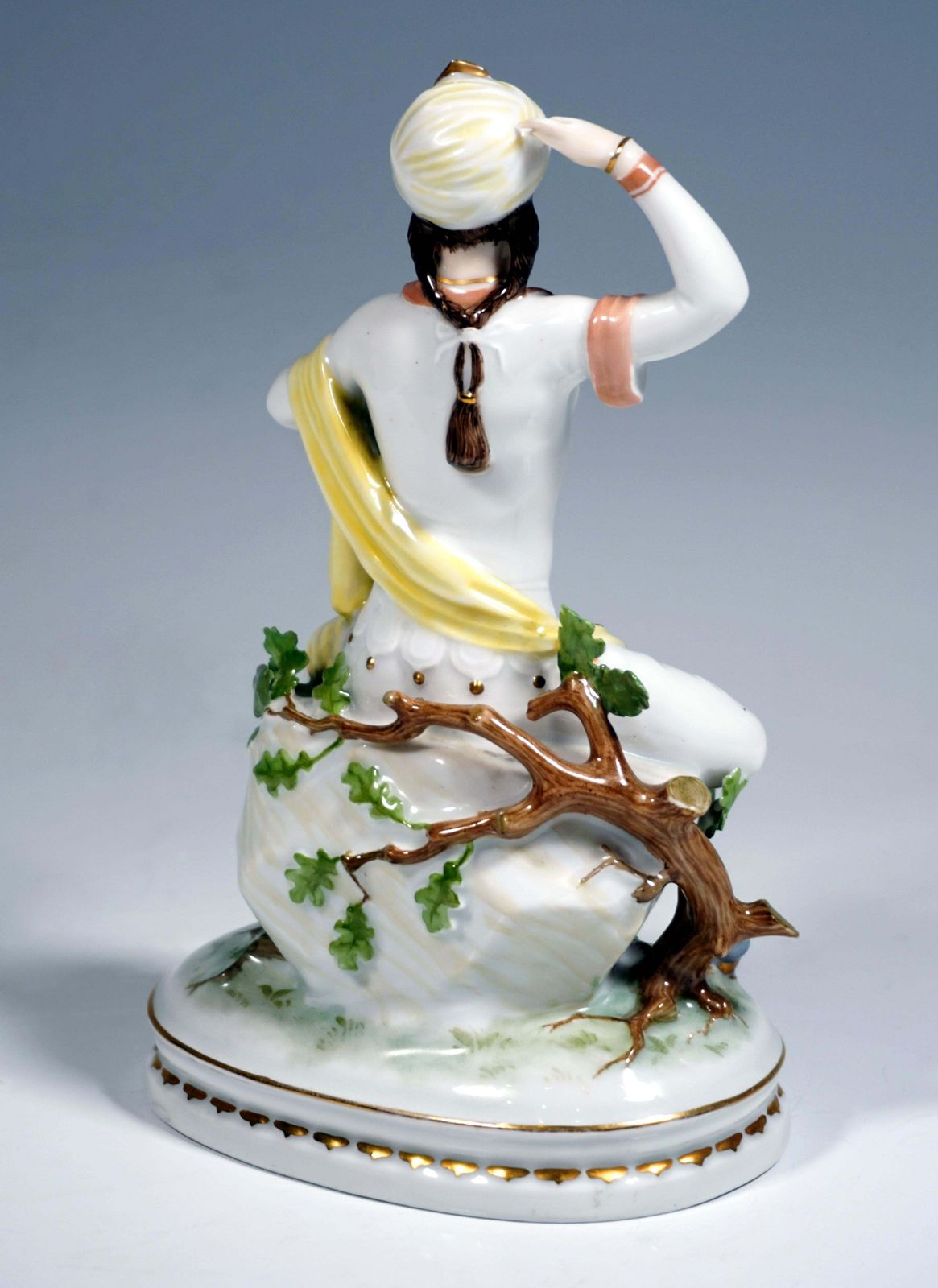 Porcelain Figure, Seated Oriental Woman With Mirror, R. Förster, Rosenthal, 1923 photo 1314.0